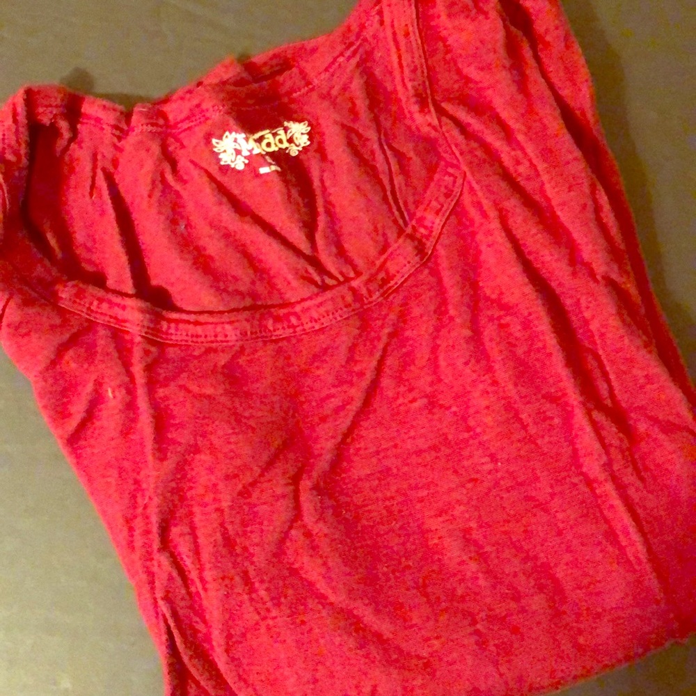 🌷🌷🌷Comfy soft burgundy red shirt